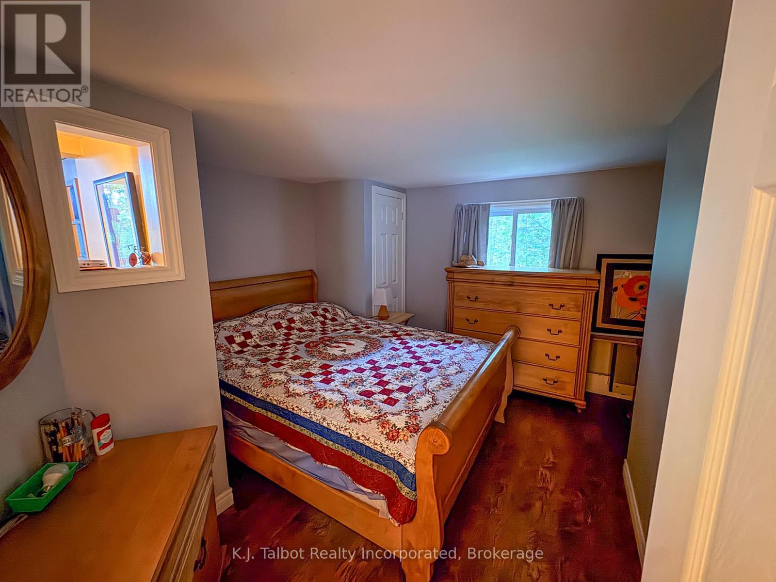 81001 FALLS ROAD - 20