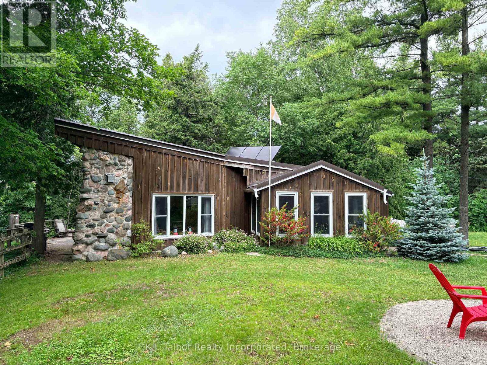 81001 FALLS ROAD - 27
