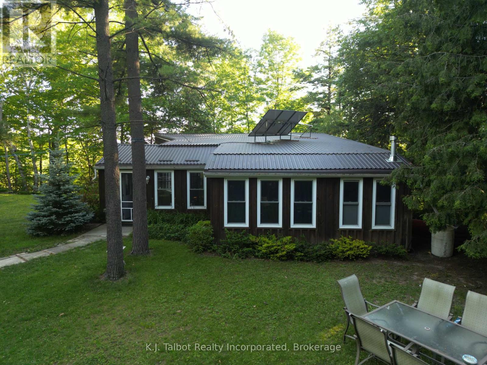 81001 FALLS ROAD - 31