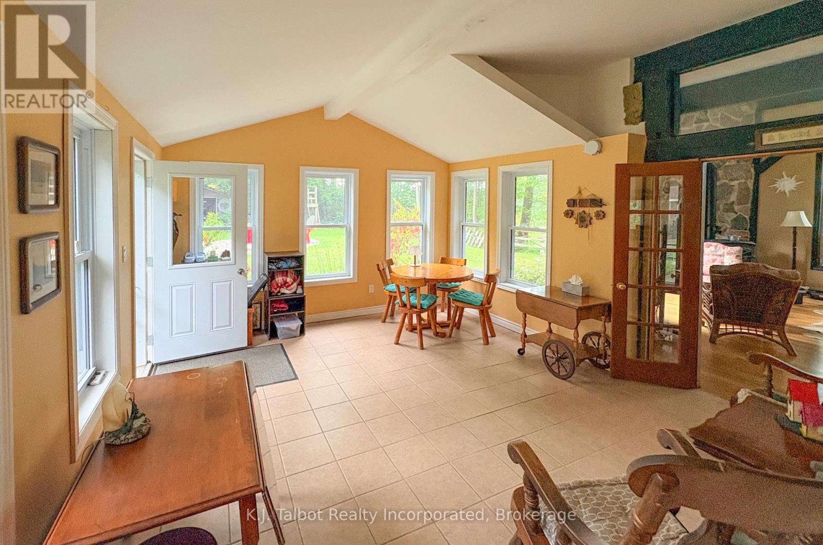 81001 FALLS ROAD - 6