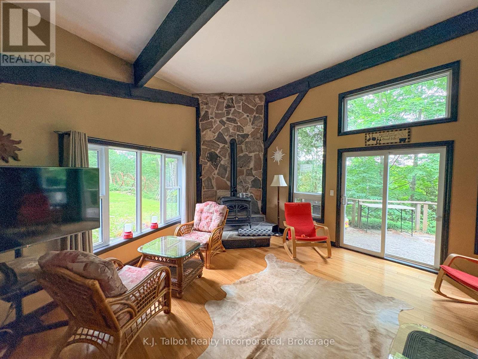 81001 FALLS ROAD - 9
