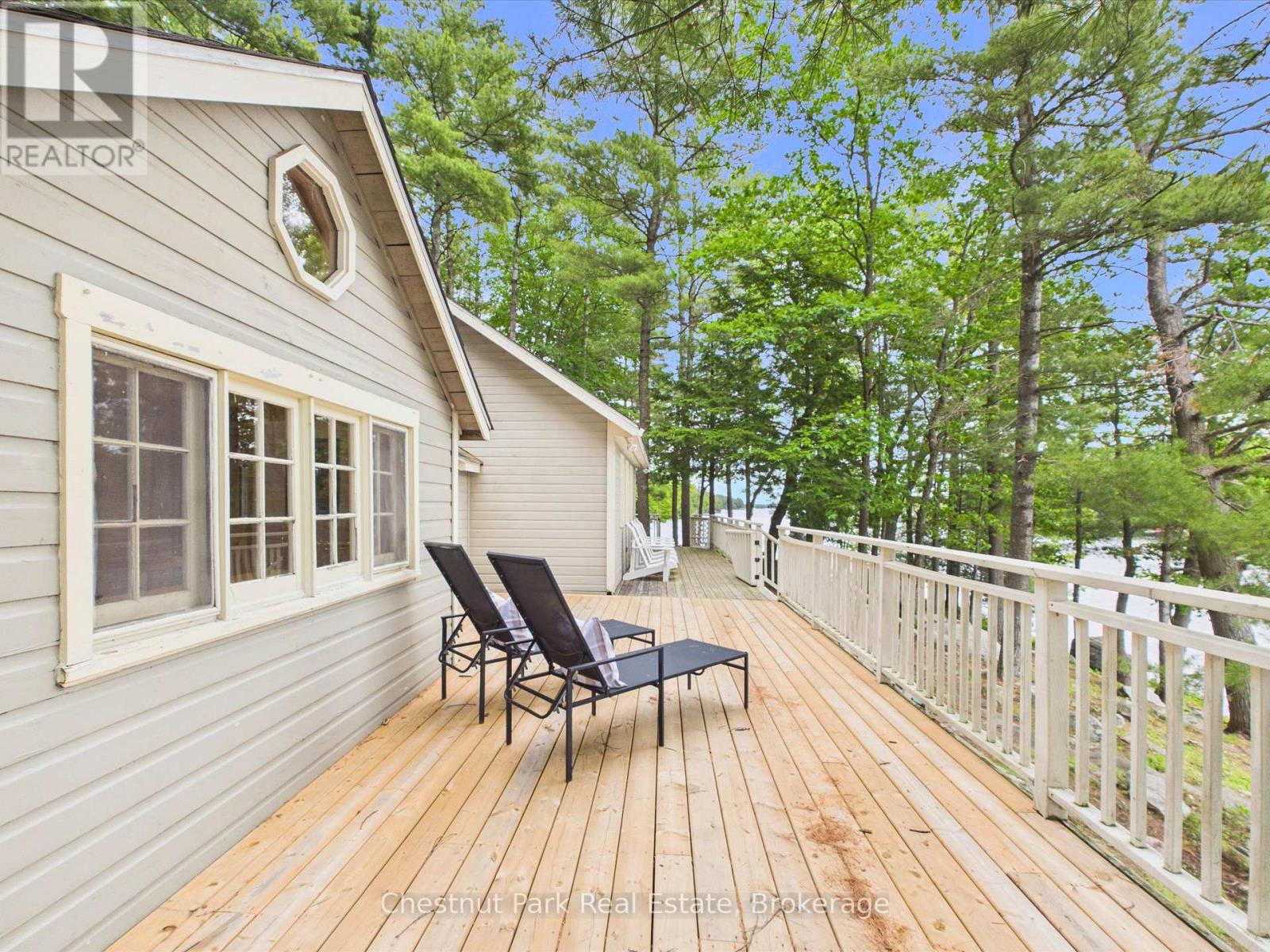 51 TAYLOR ISLAND - 30