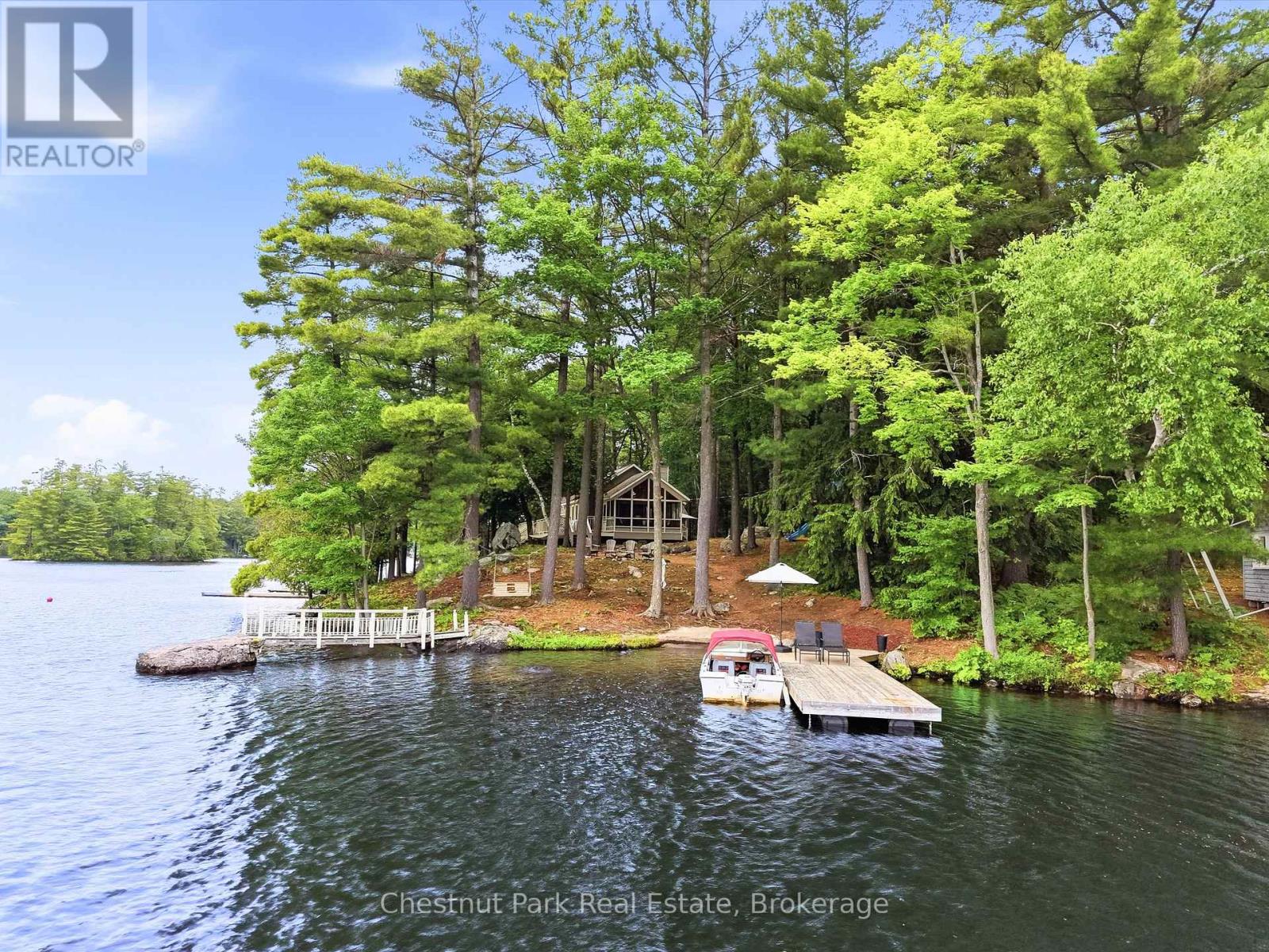 51 TAYLOR ISLAND - 47