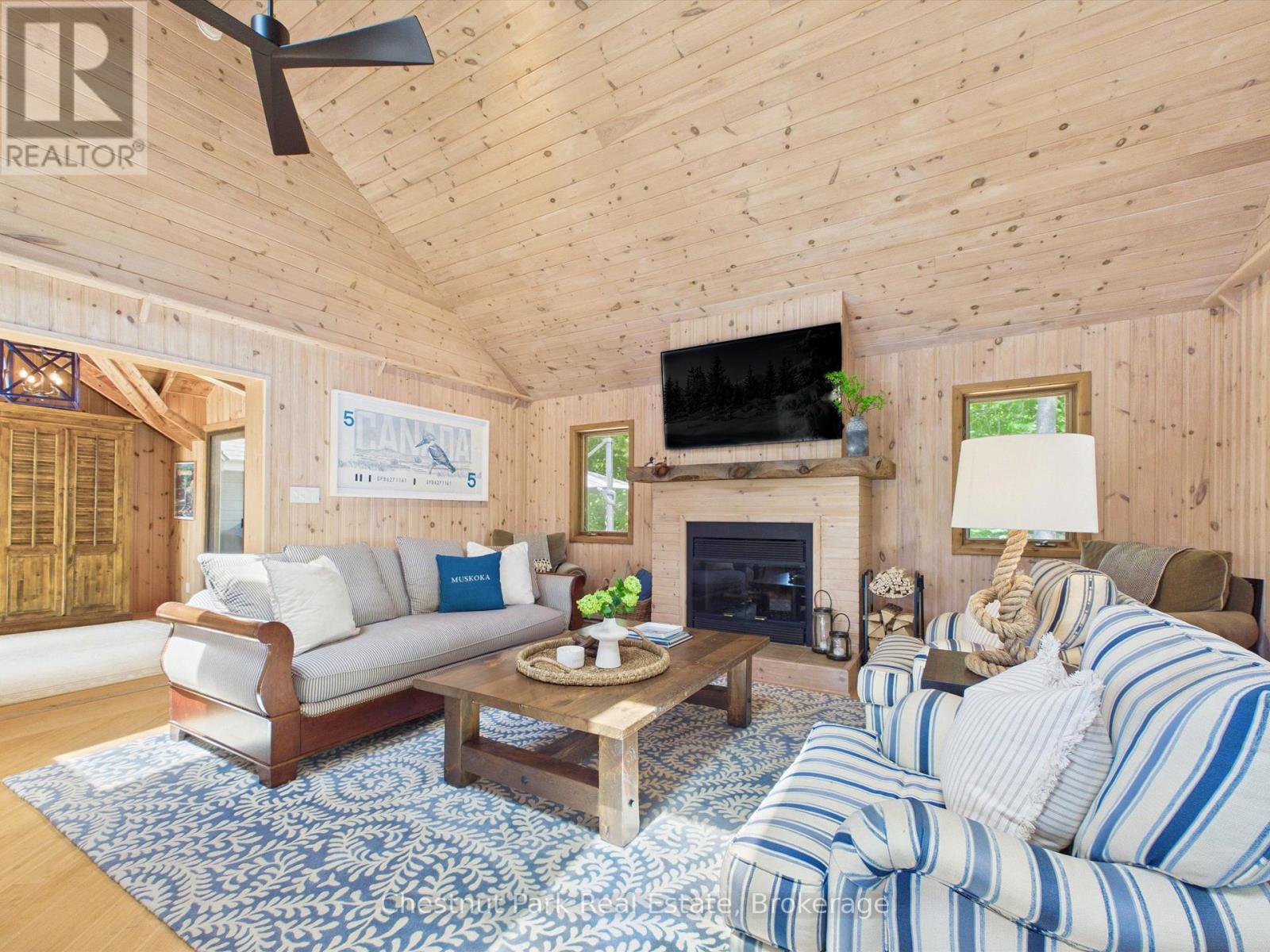 51 TAYLOR ISLAND - 8