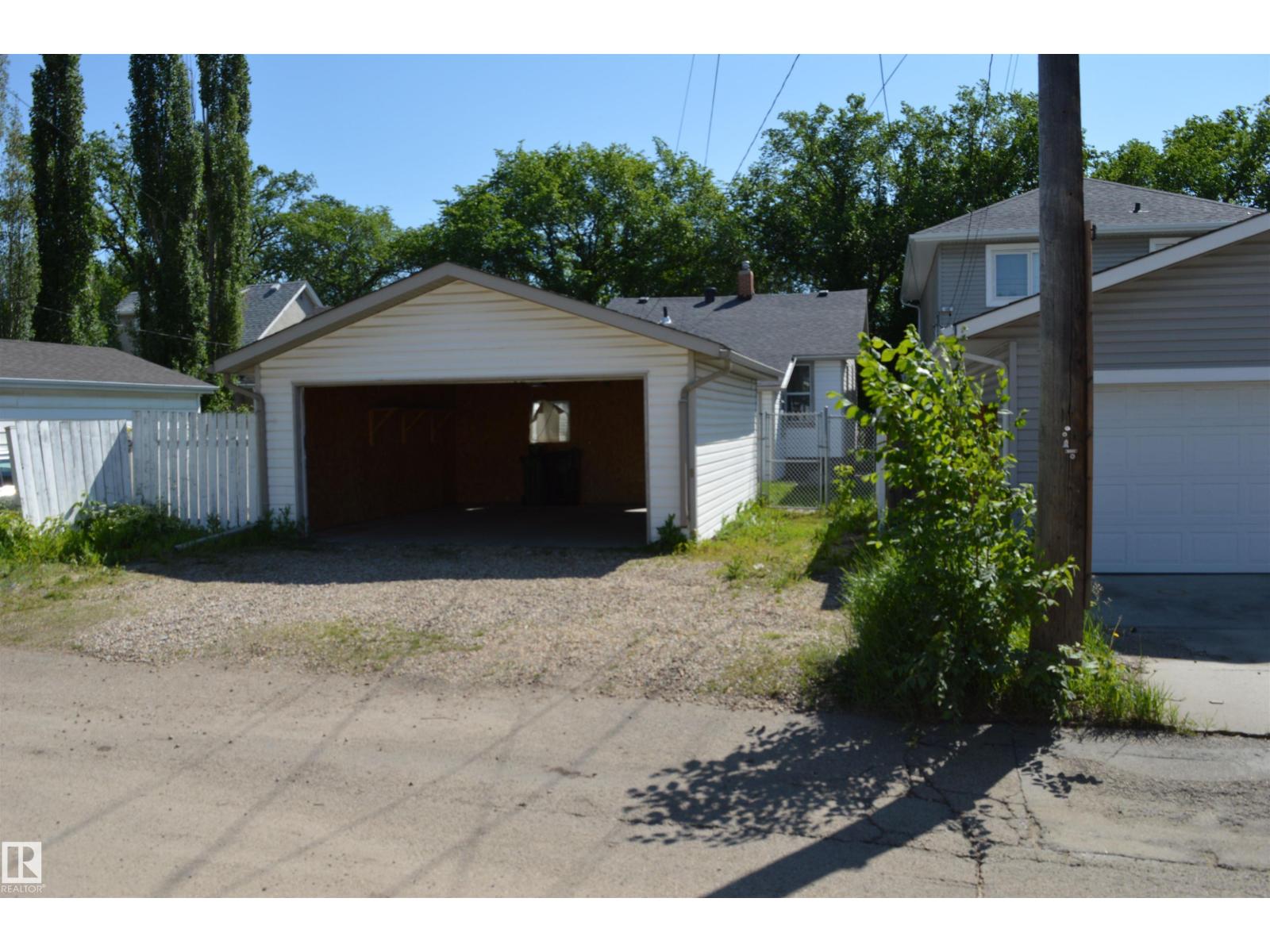 11920 78 ST NW - 16