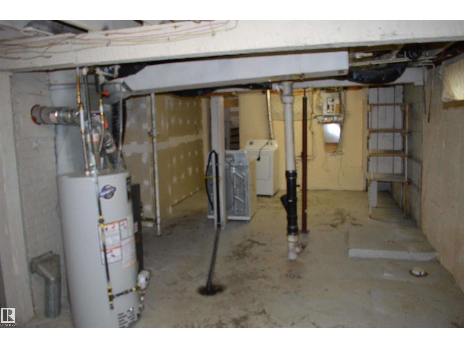 11920 78 ST NW - 21