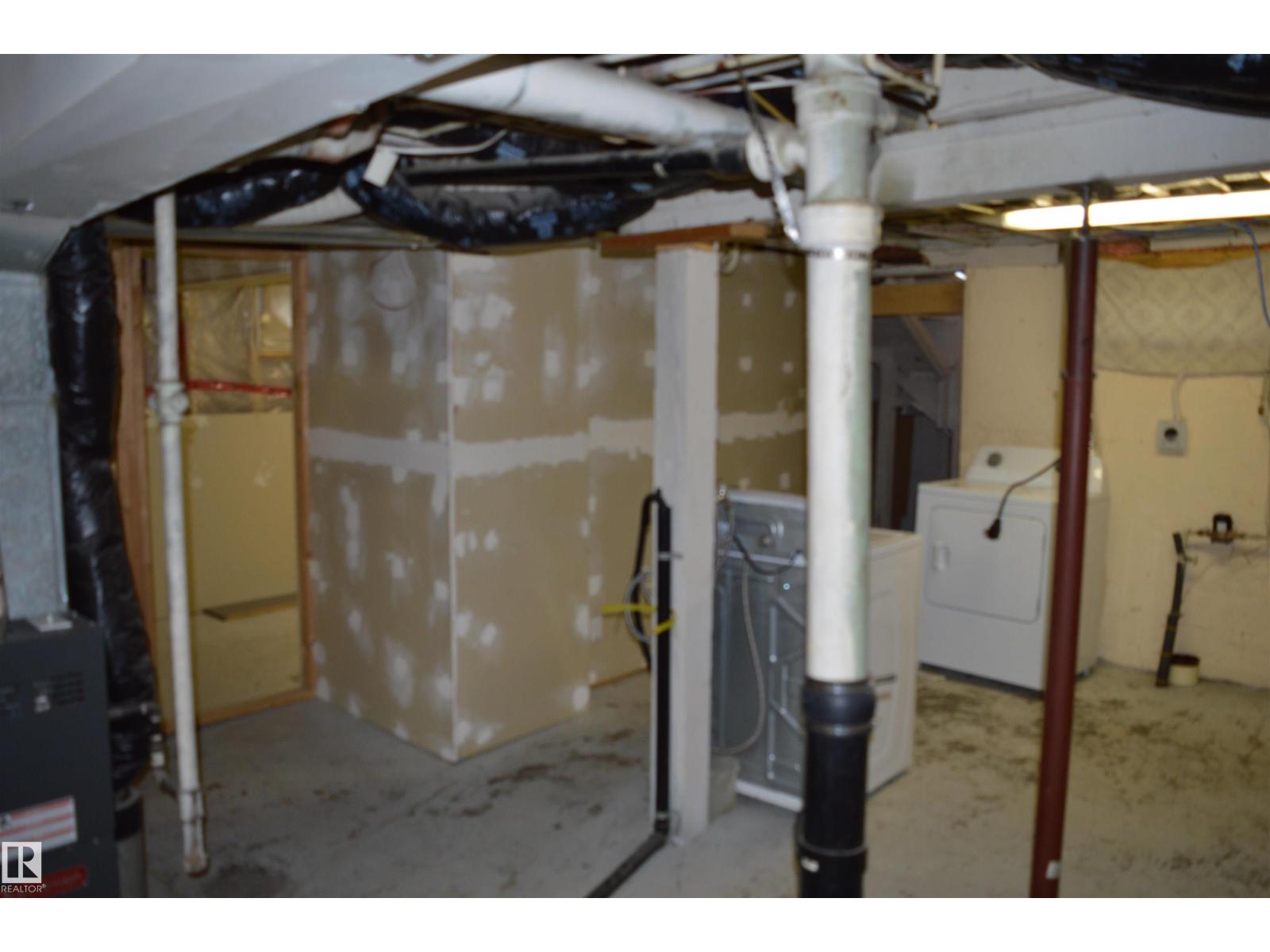 11920 78 ST NW - 23