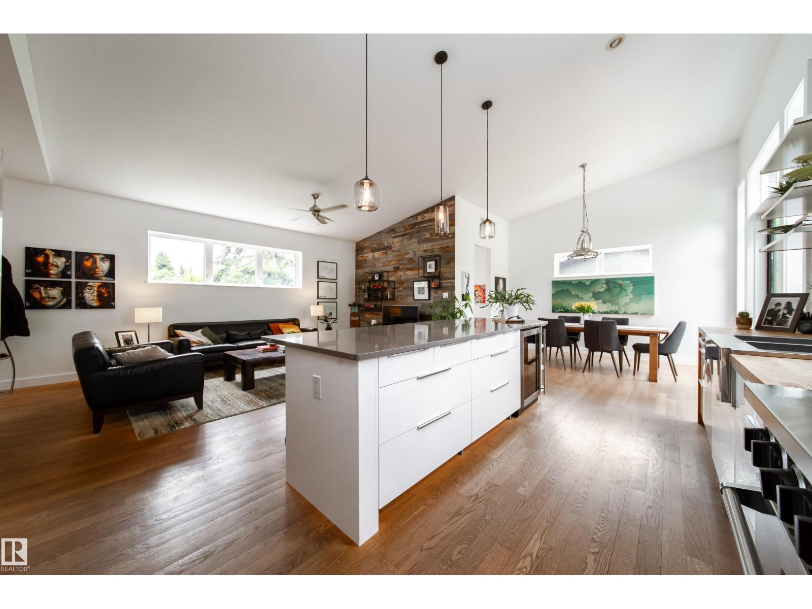 14508 78 AV NW - 12