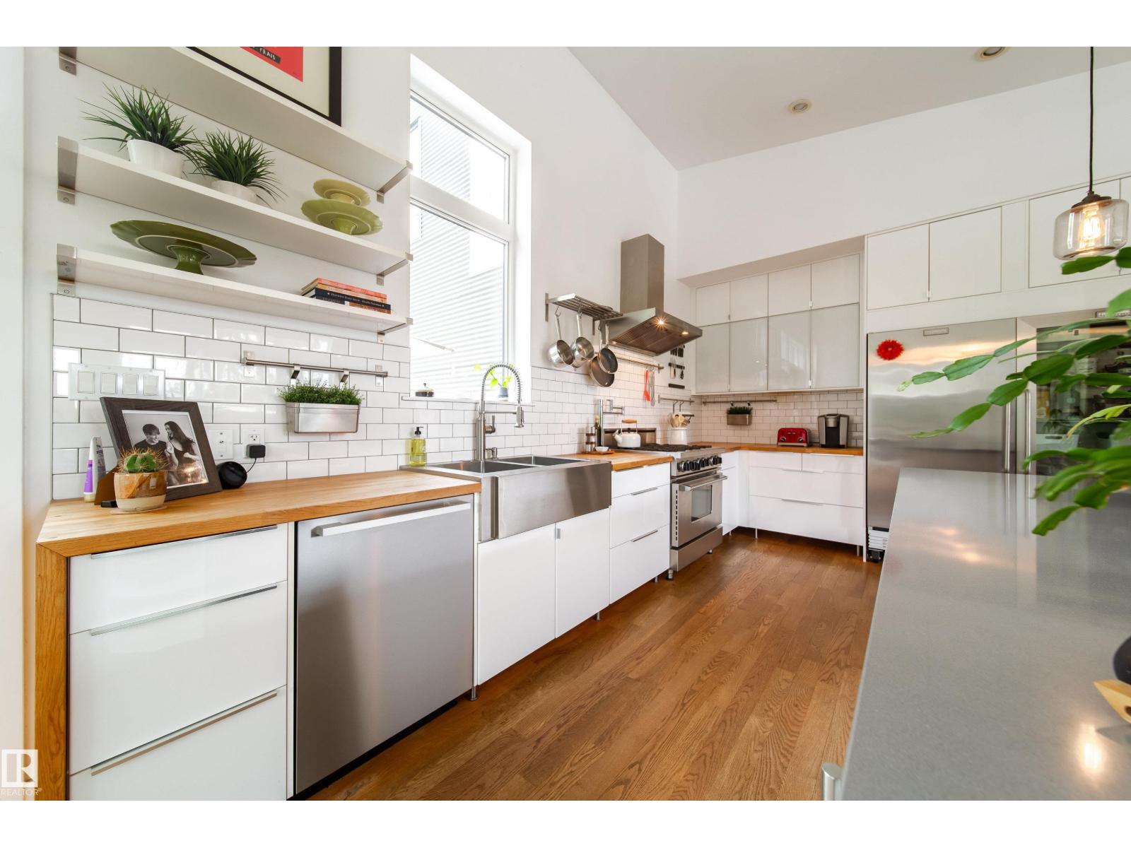 14508 78 AV NW - 16