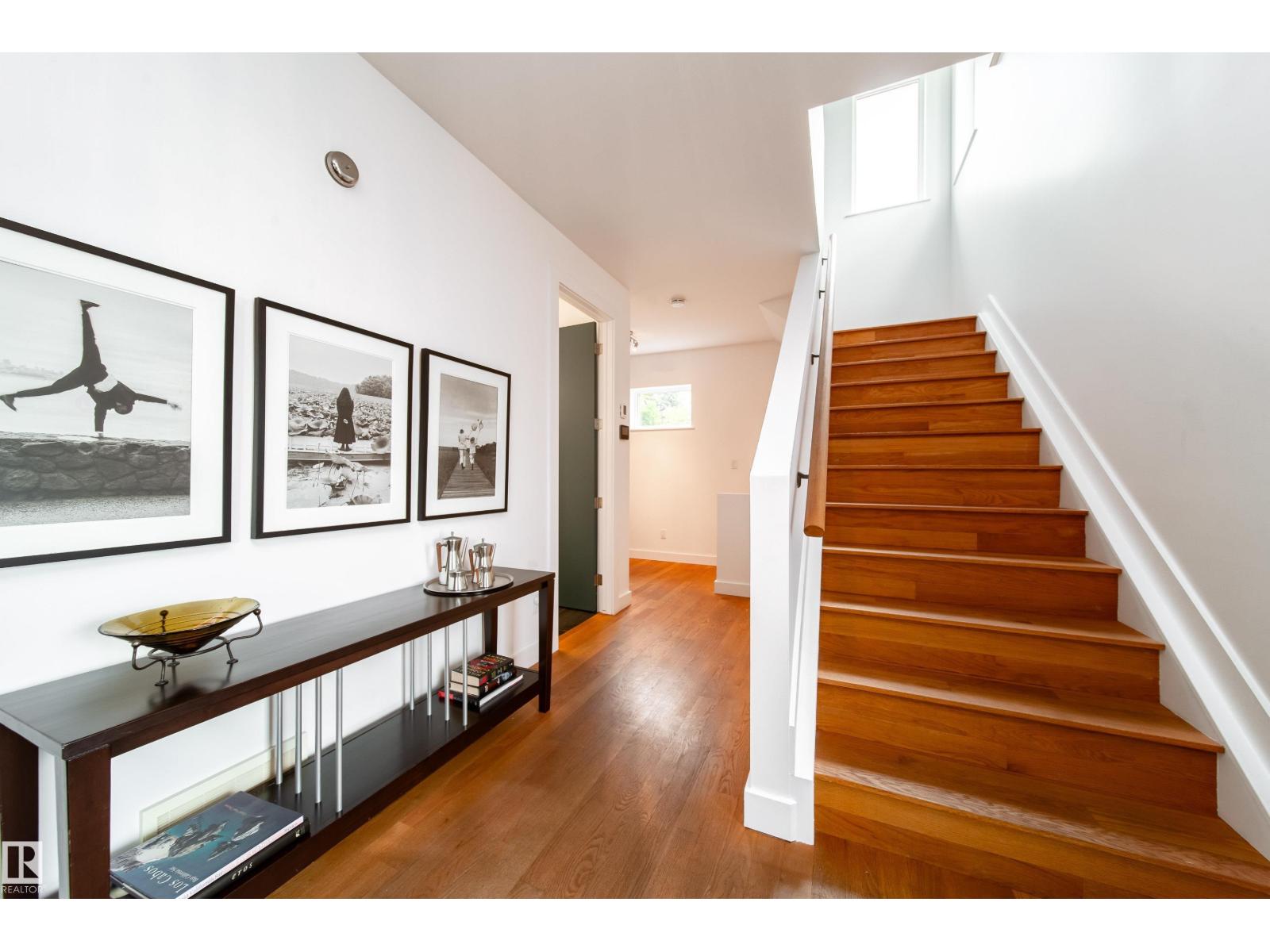 14508 78 AV NW - 24