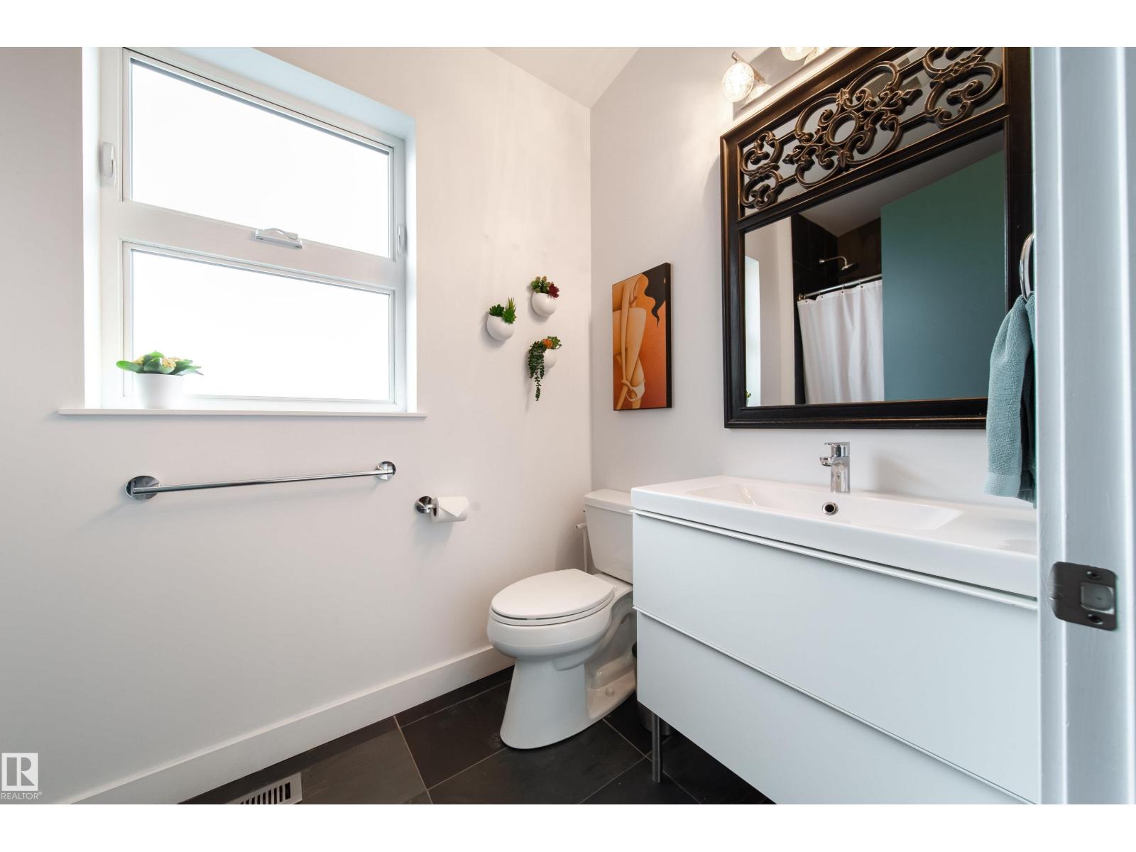 14508 78 AV NW - 37