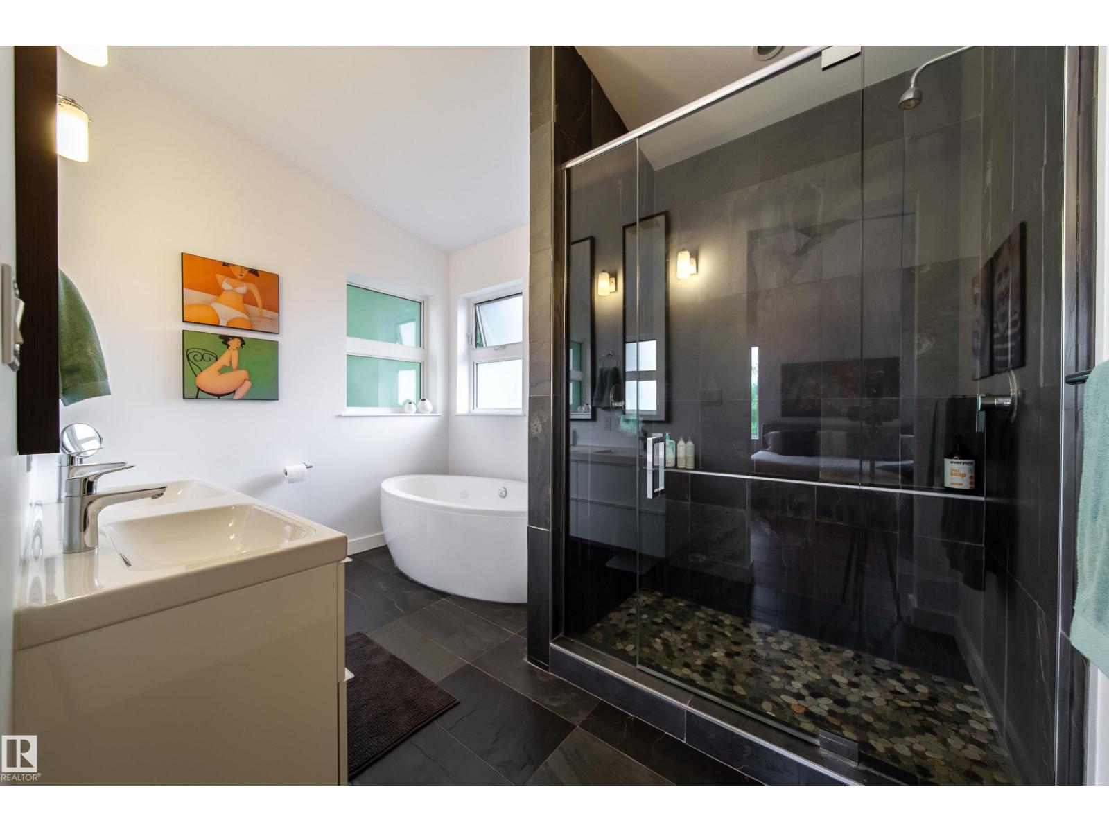 14508 78 AV NW - 42