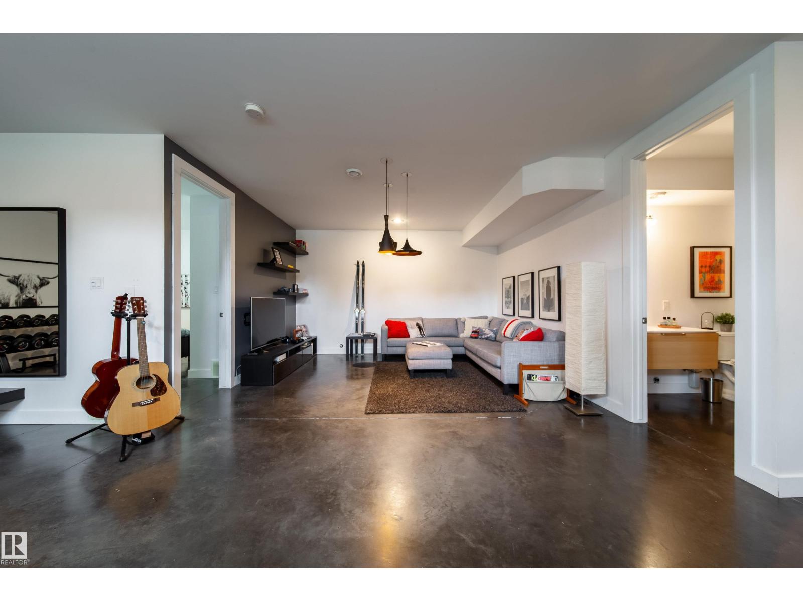 14508 78 AV NW - 46