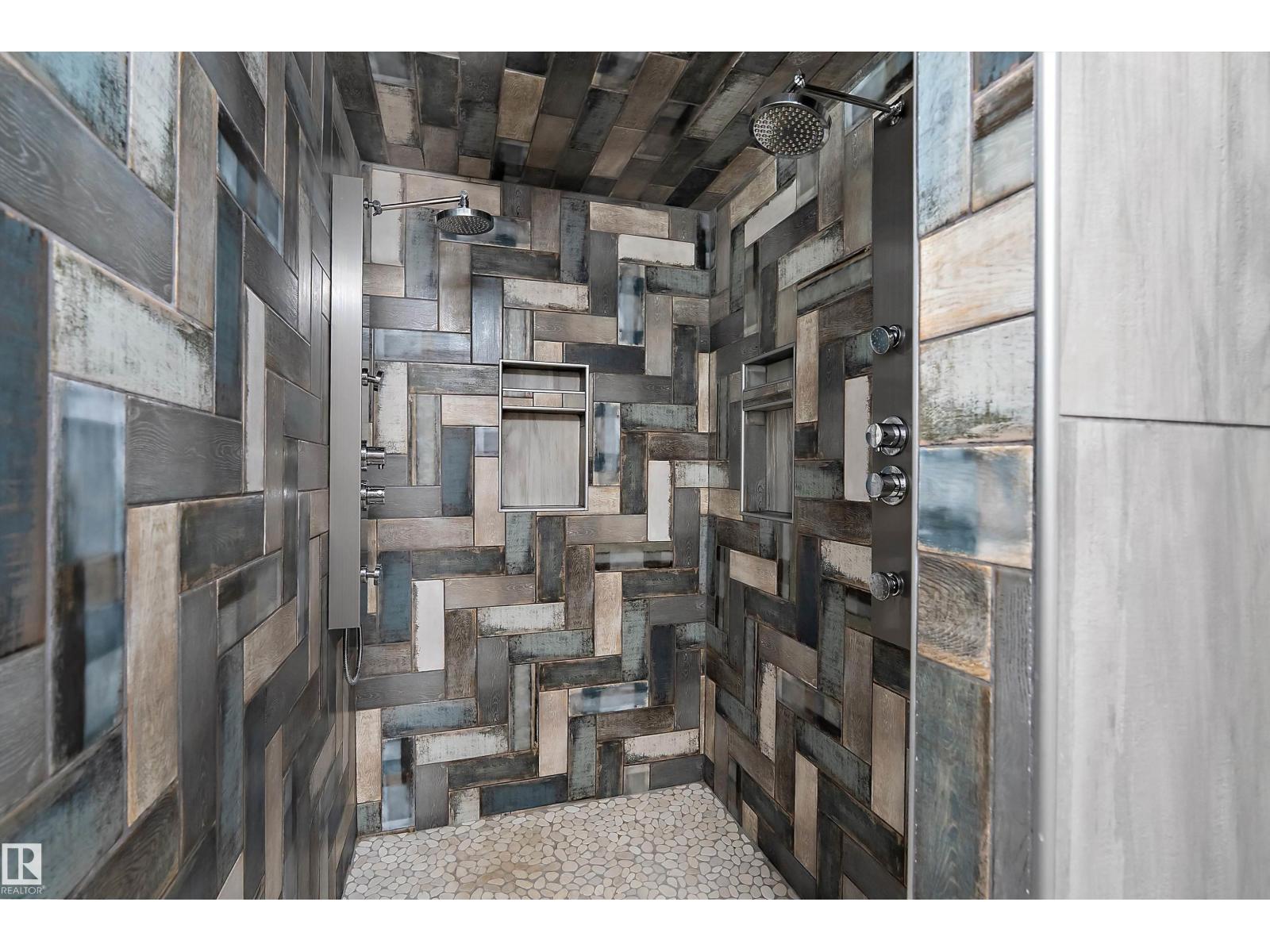 4 Wentworth CR — photo 20
