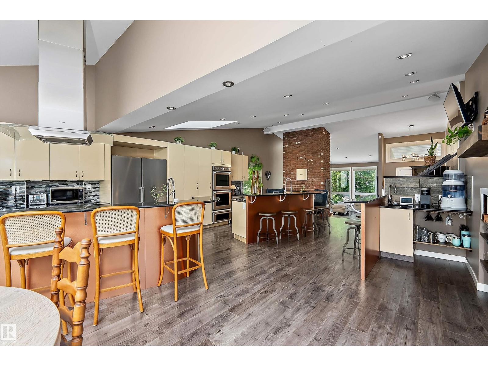 4 Wentworth CR — photo 45