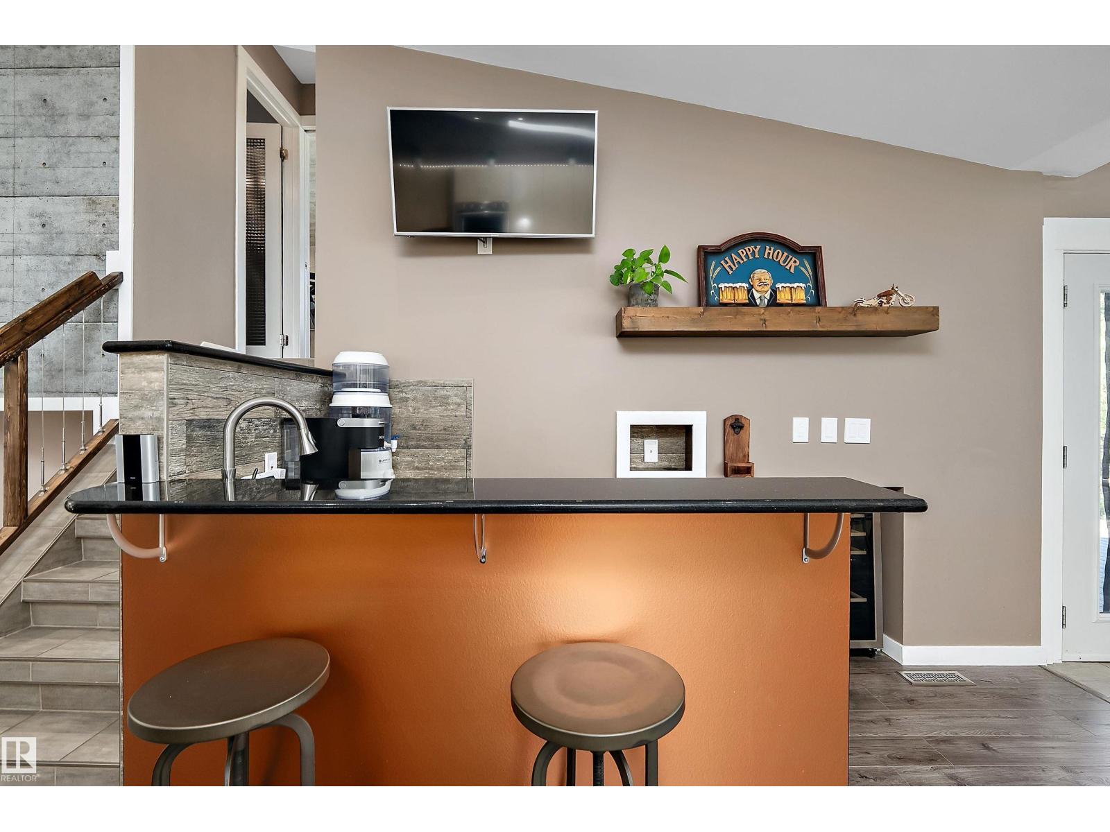 4 Wentworth CR — photo 51
