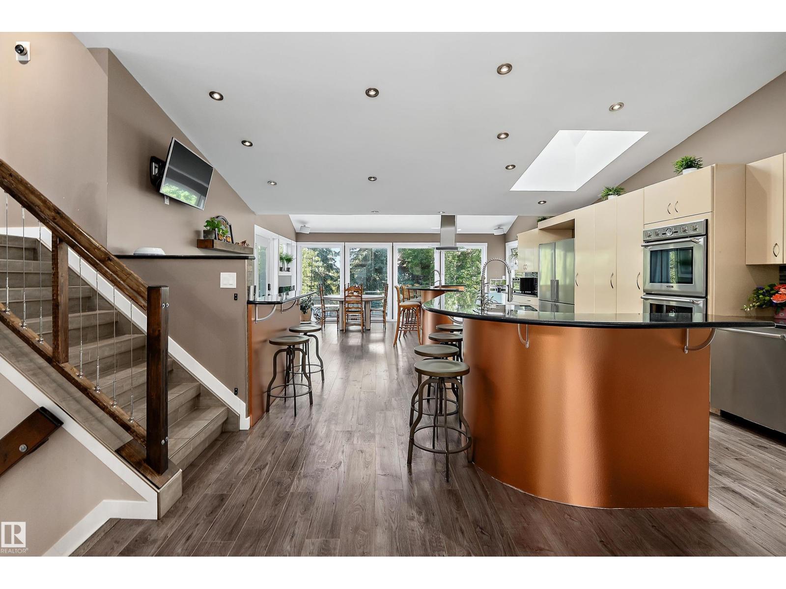 4 Wentworth CR — photo 57