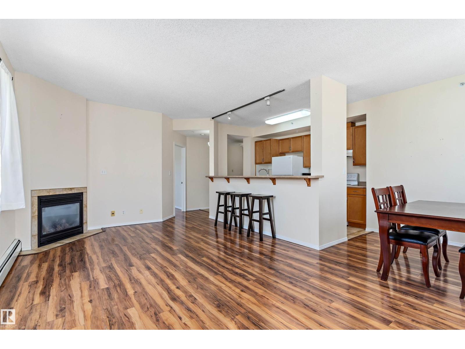 #1002 9707 105 ST NW — photo 16