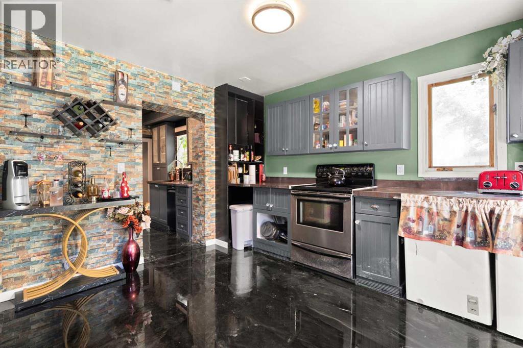 528 Dundee Street SE — photo 14