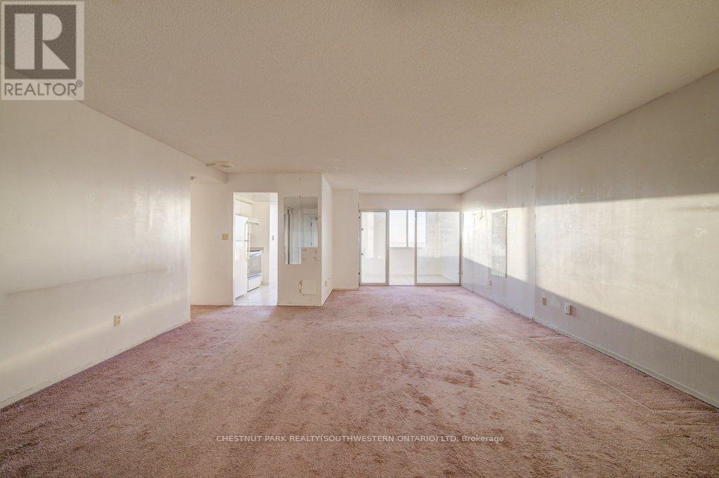 #1913 80 ALTON TOWER CIRCLE - 12