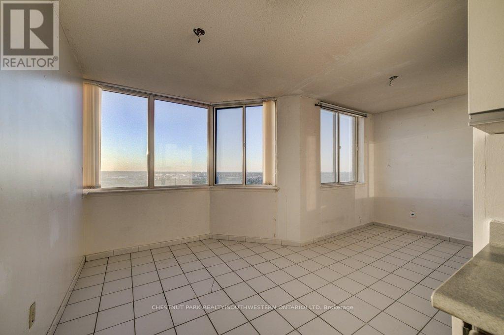 #1913 80 ALTON TOWER CIRCLE - 21