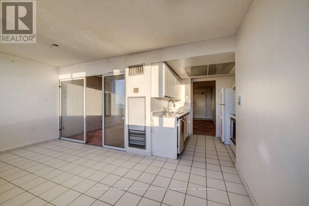 #1913 80 ALTON TOWER CIRCLE - 23