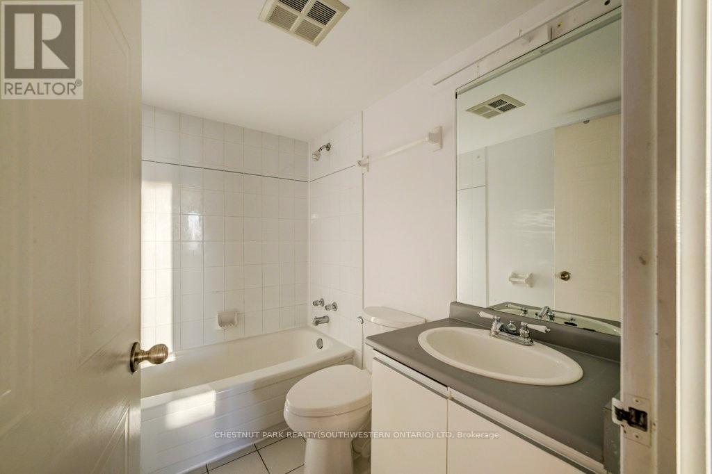 #1913 80 ALTON TOWER CIRCLE - 26