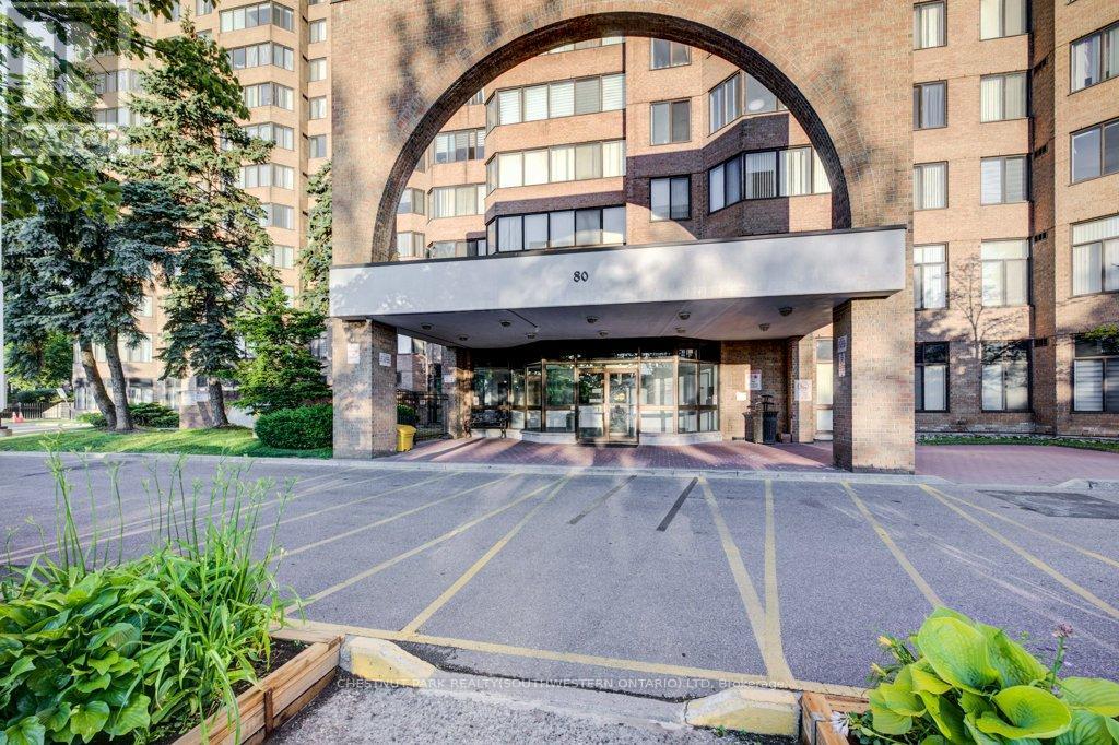 #1913 80 ALTON TOWER CIRCLE - 3