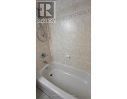 512 - 130 Pond Drive, Markham, ON L3T7W5 Photo 16