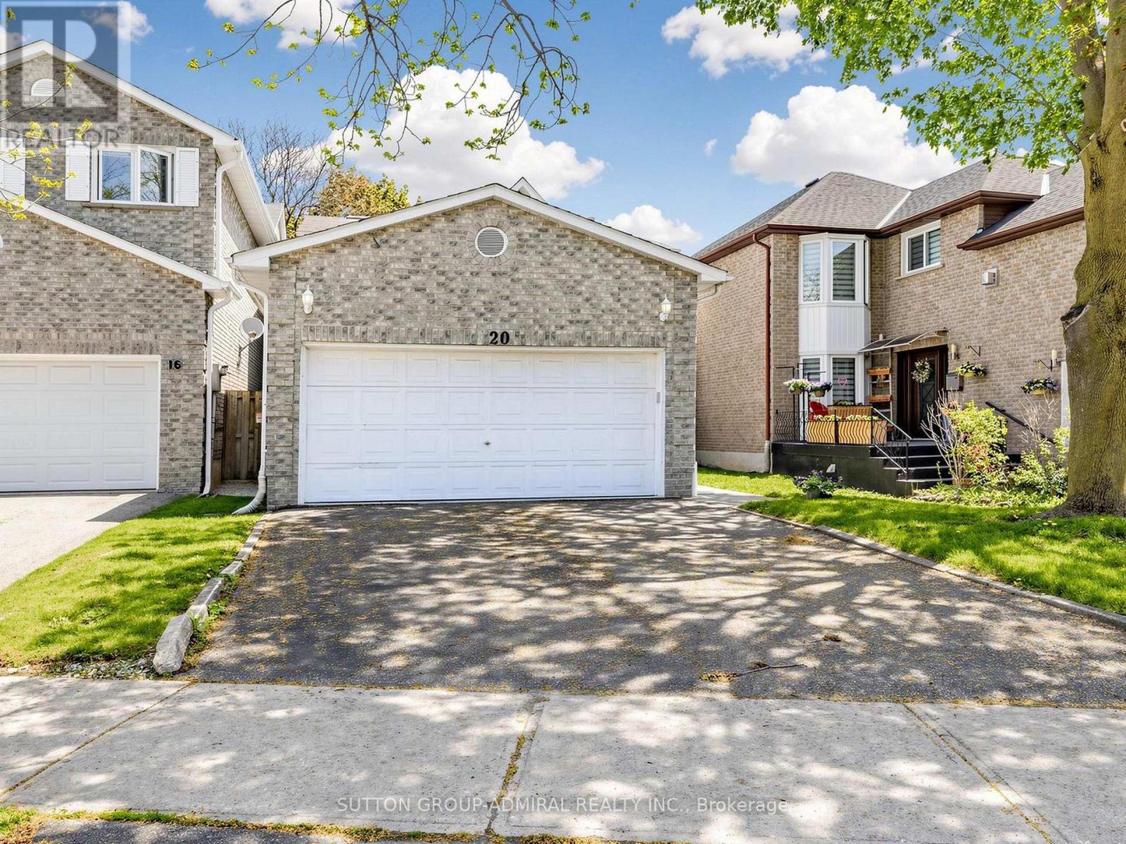 20 ESTHER CRESCENT - 1