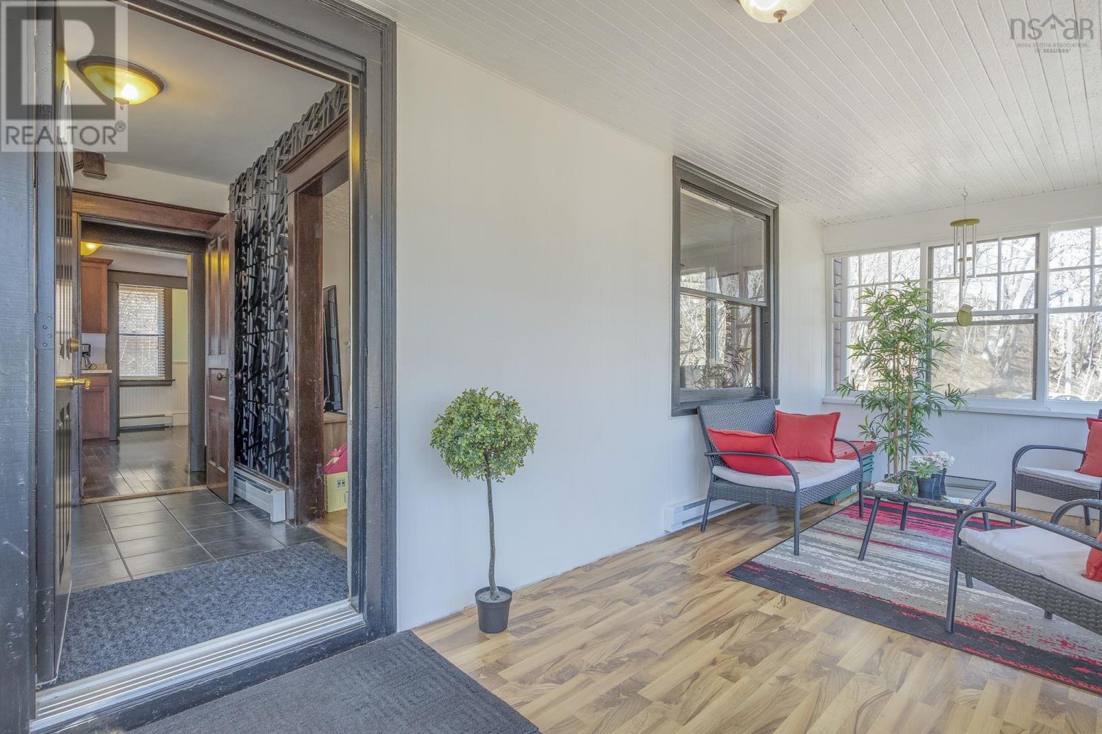 25 Willow Lane - 10