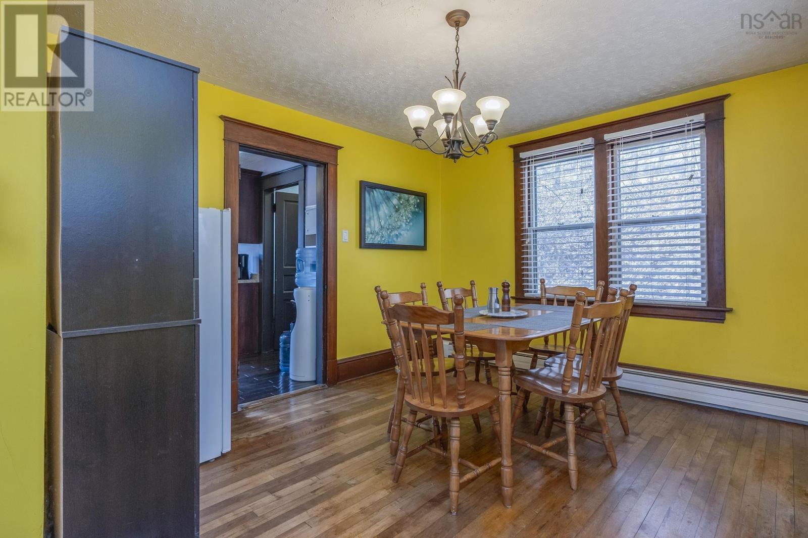 25 Willow Lane - 20