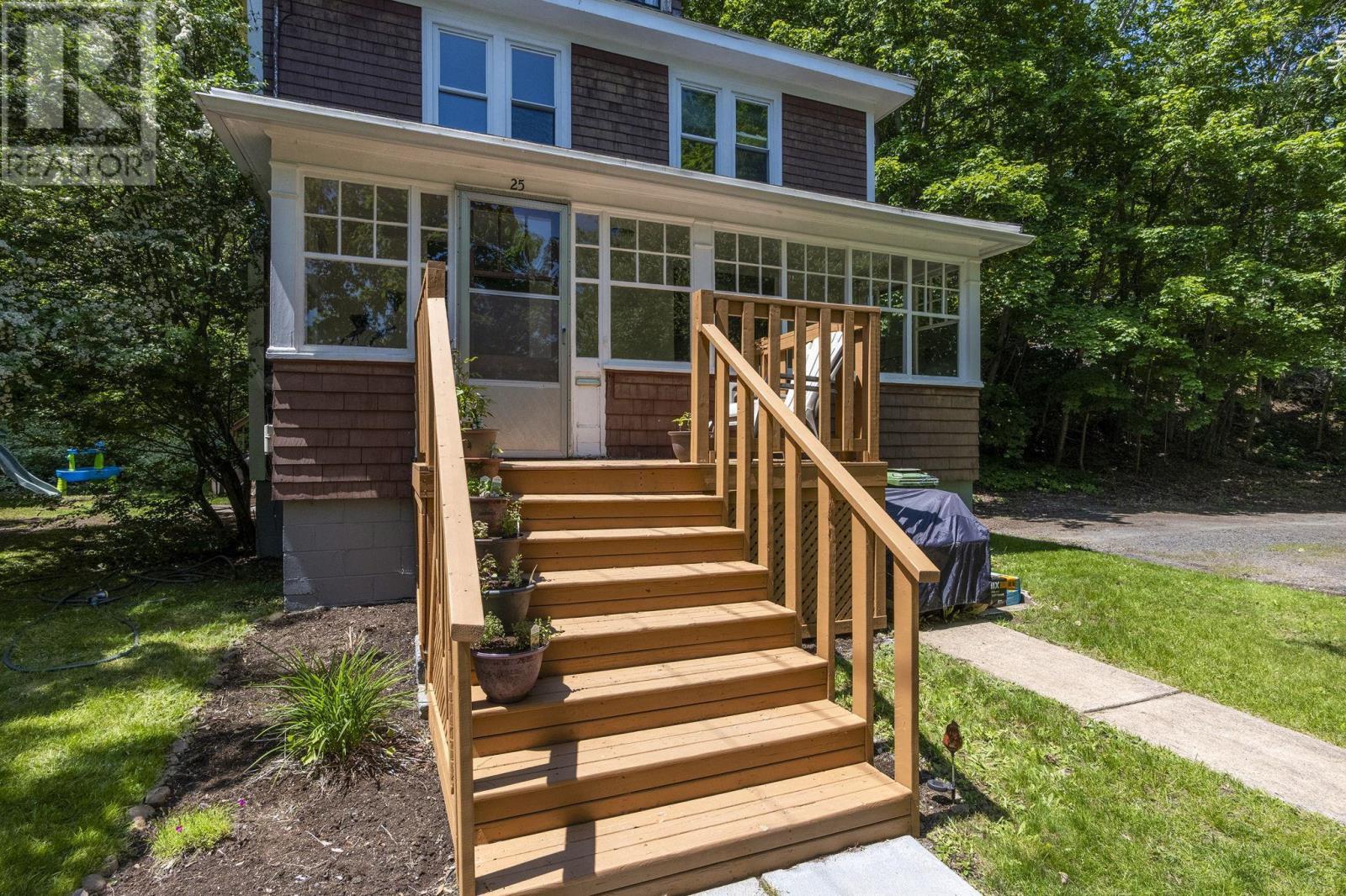 25 Willow Lane - 3