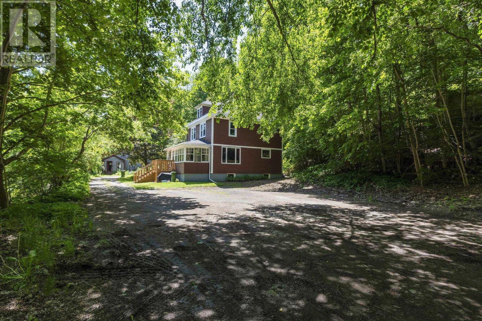 25 Willow Lane - 42