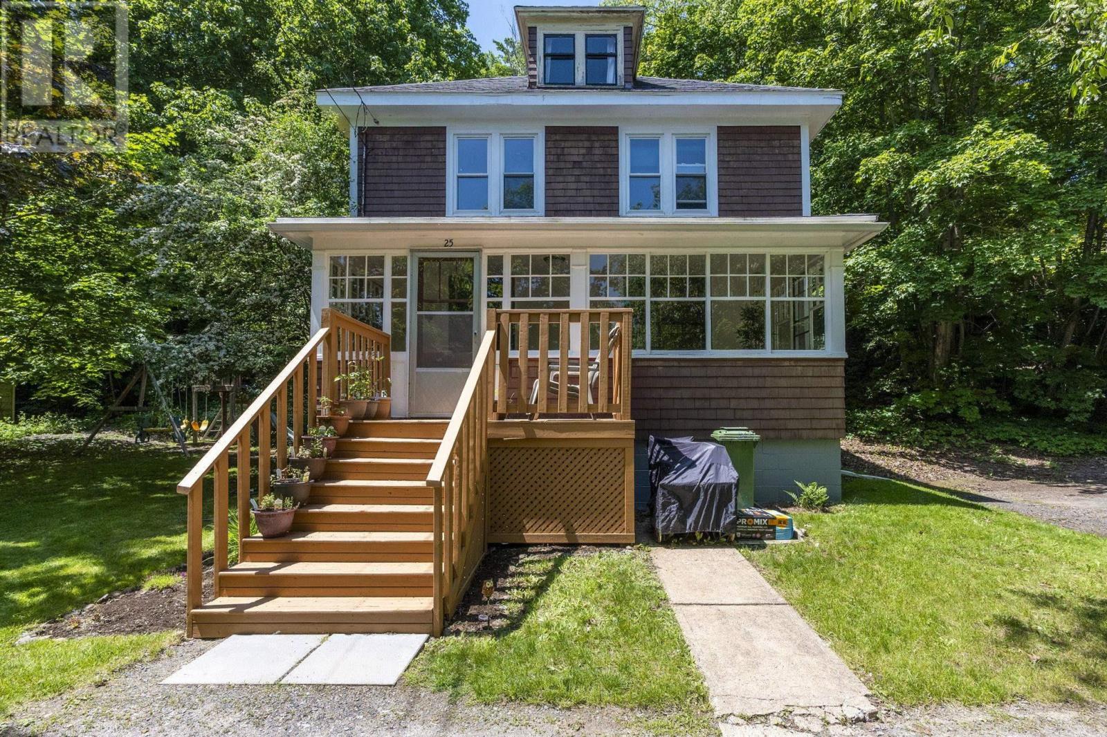 25 Willow Lane - 1