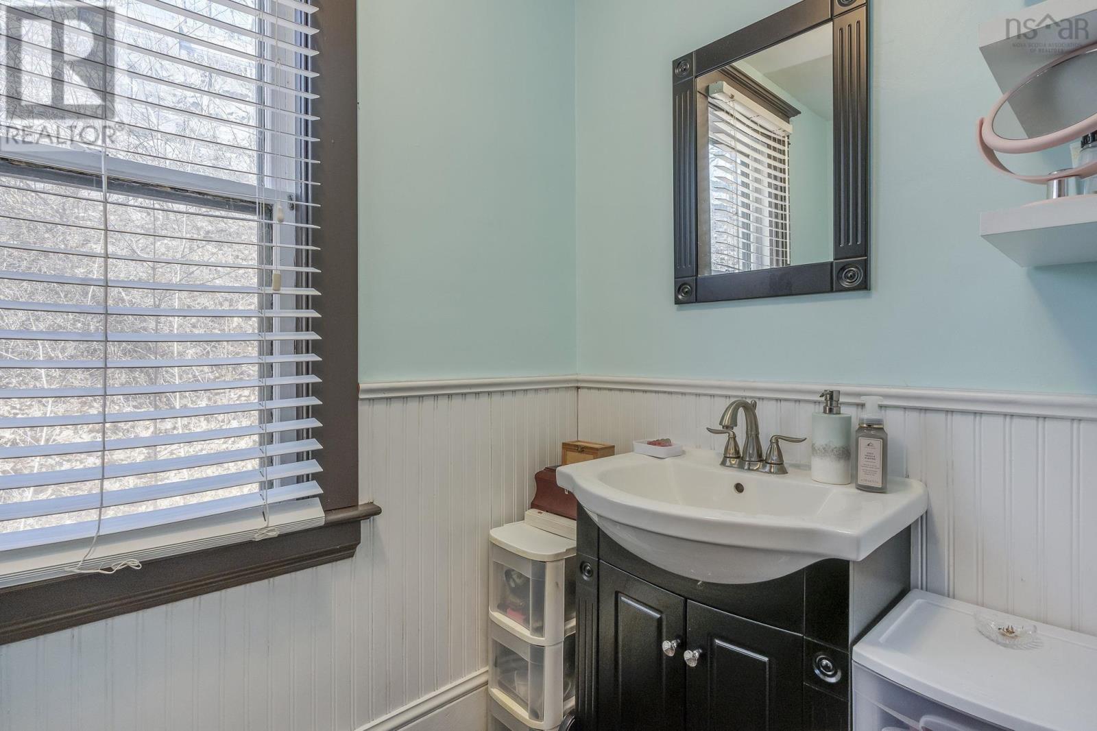 25 Willow Lane - 21