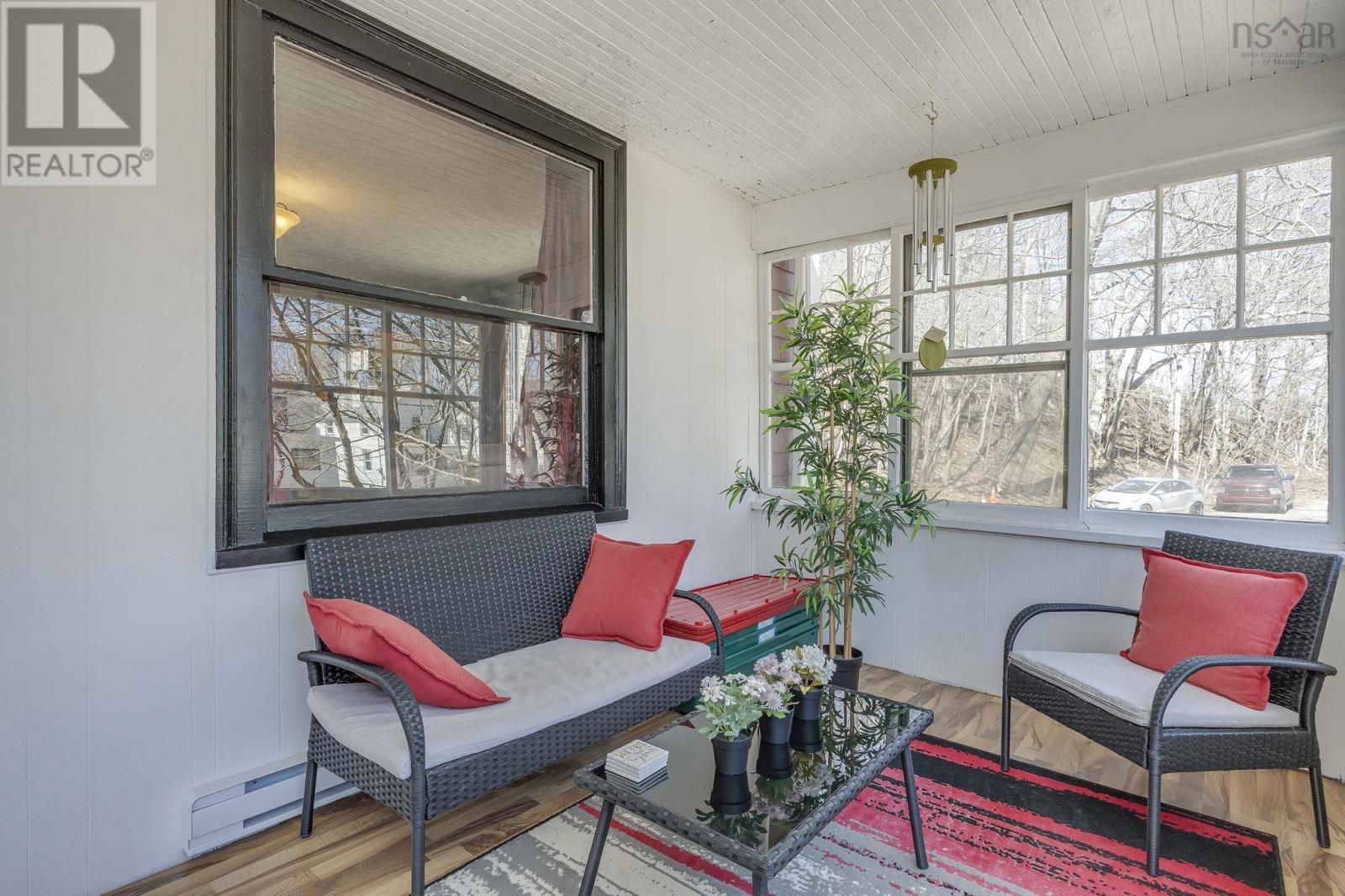 25 Willow Lane - 8