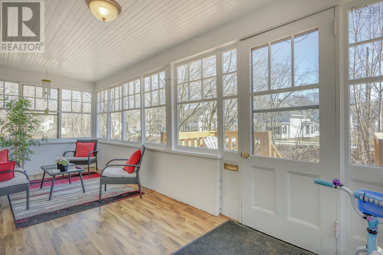 25 Willow Lane - 6