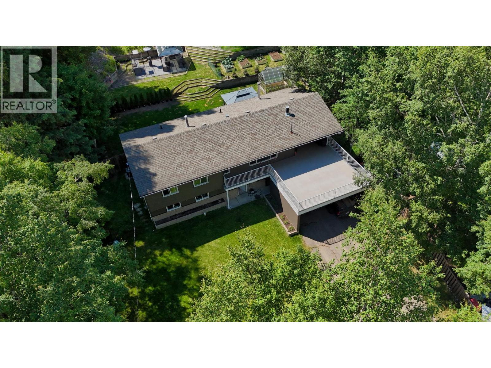 2209 DUNBAR PLACE - 3