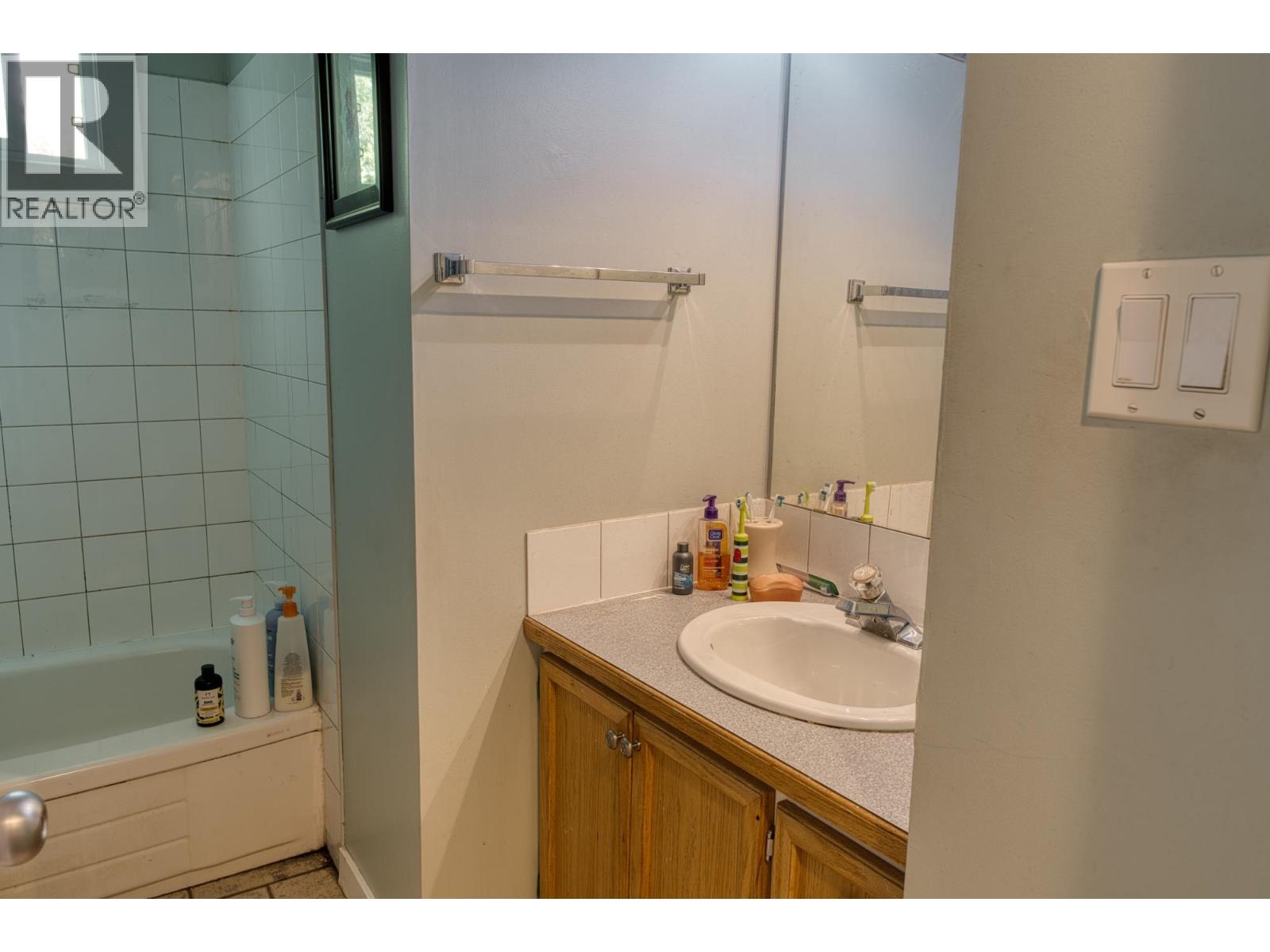 2209 DUNBAR PLACE - 15