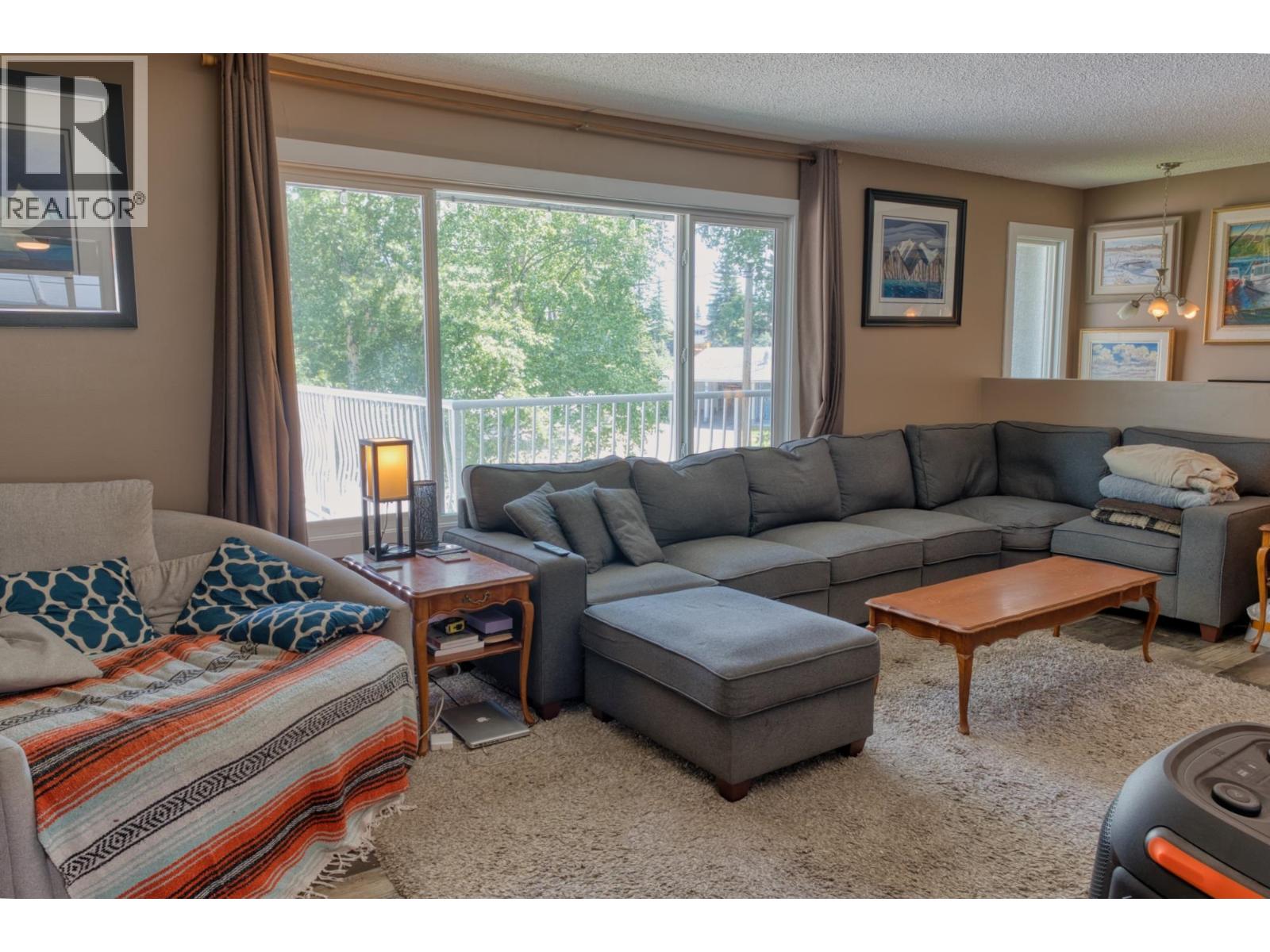 2209 DUNBAR PLACE - 9