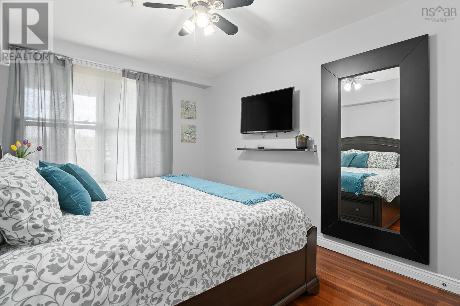 #407 2 Lake Drive - 22