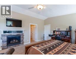 Family room - 48 7th Avenue E, Cardston, AB T0K0K0 Photo 12