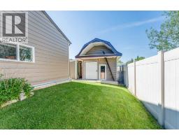 48 7th Avenue E, Cardston, AB T0K0K0 Photo 31