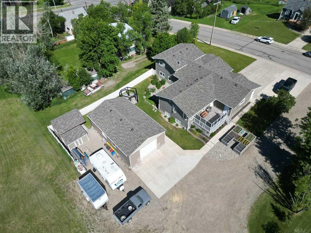 48 7th Avenue E - 29