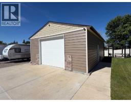 48 7th Avenue E, Cardston, AB T0K0K0 Photo 24