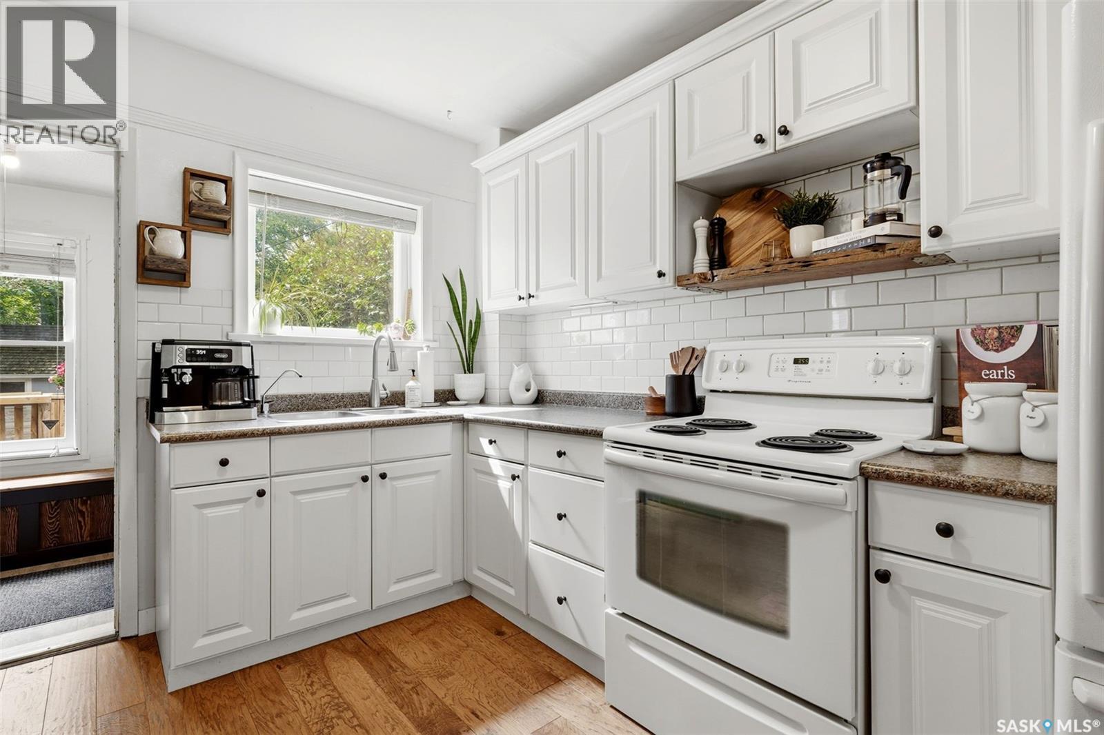 2022 Montague STREET — photo 14