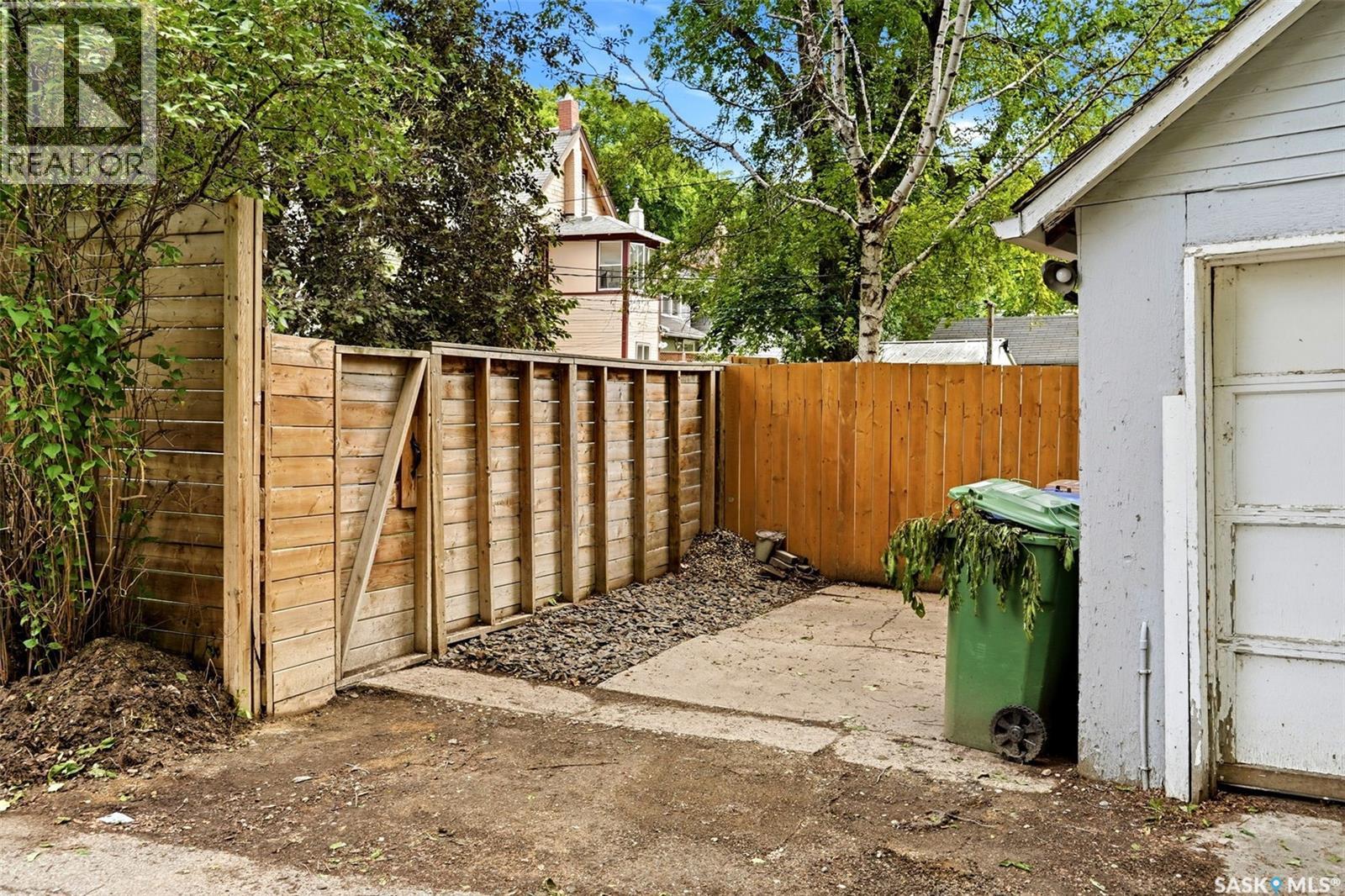 2022 Montague STREET — photo 46