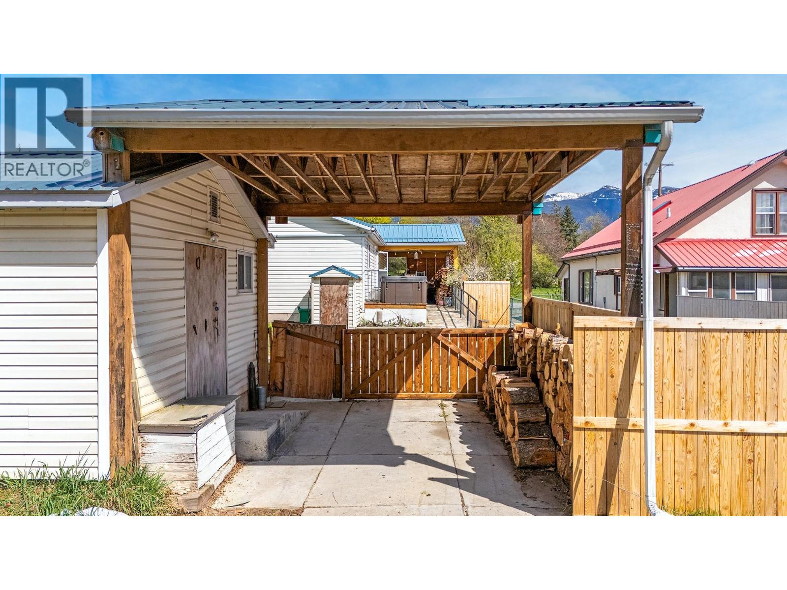 129 9th Avenue S, Creston