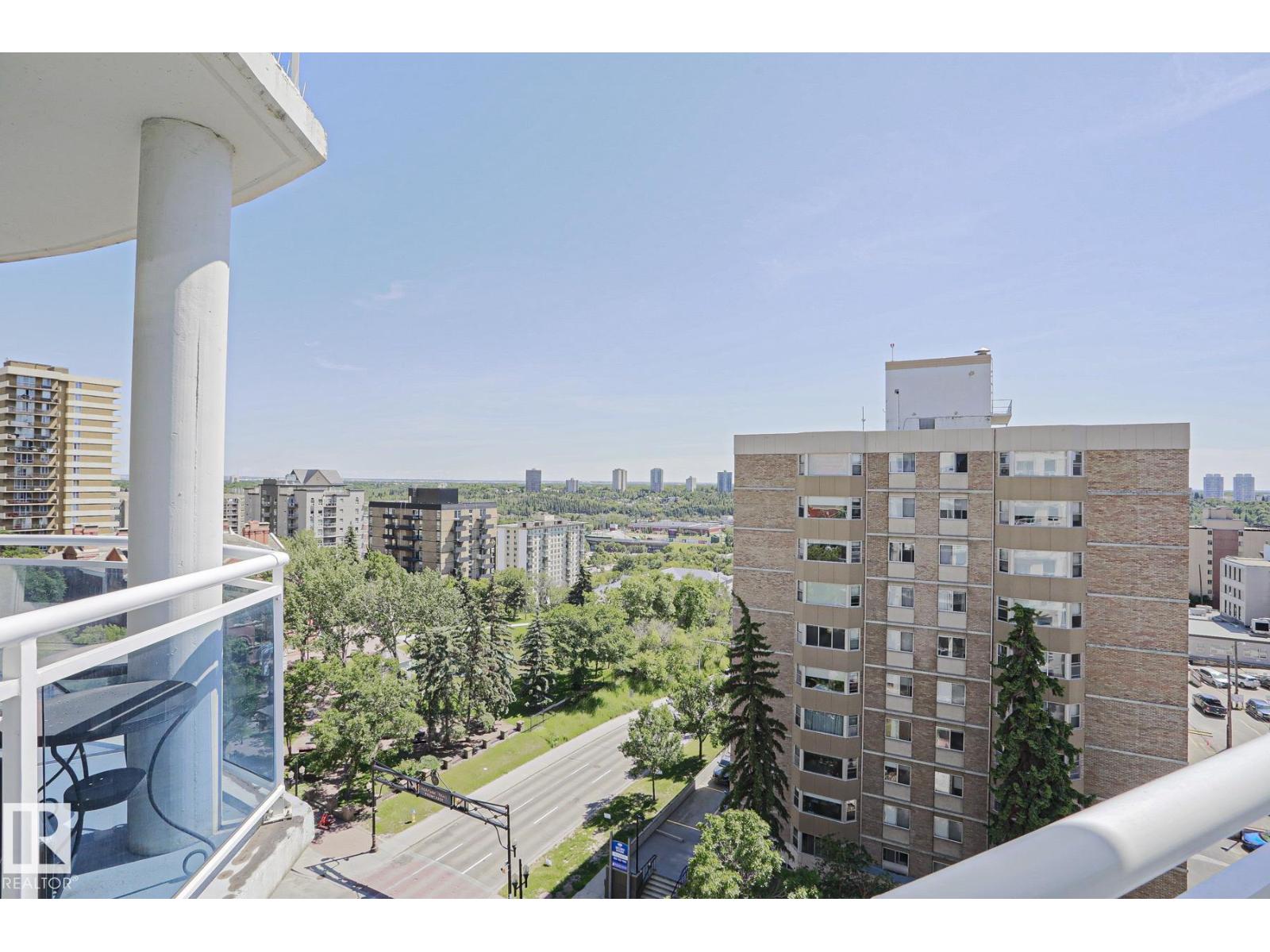 #1004 10504 99 AV NW - 30